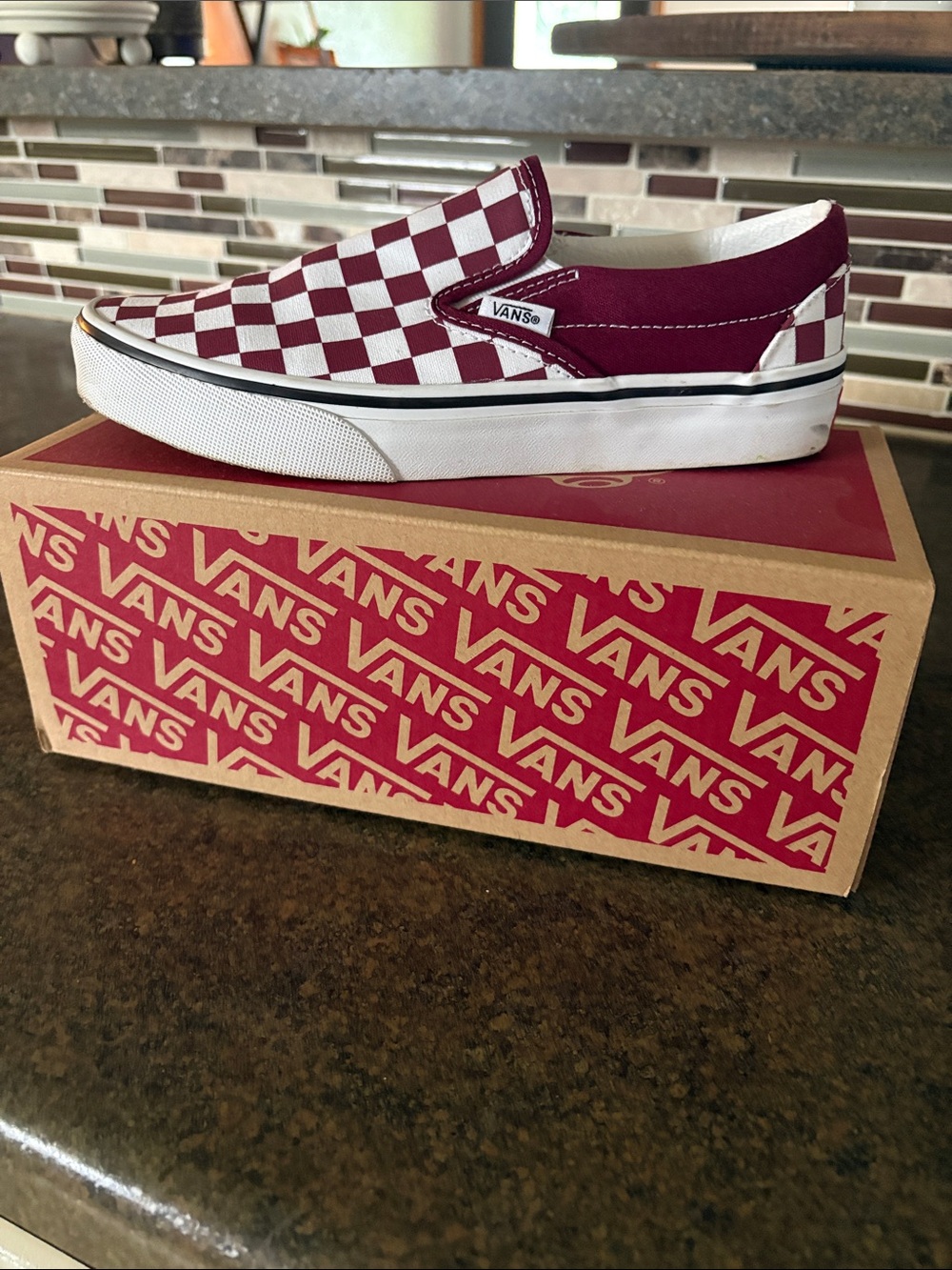 Vans Slip-On Checkerboard in Burgundy and White